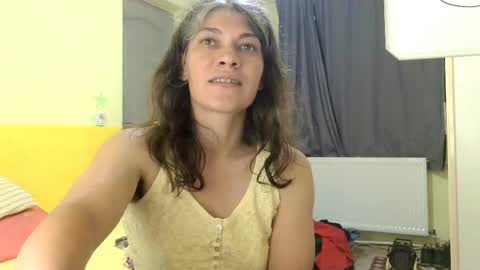 Miss Helena online show from May 2026 06:25:01 PM