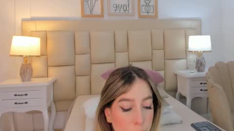   online show from December 2024 03:02:02 AM