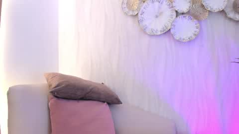 Snapshot of meredit_lane chatting on July 2026 06:35:02 PM online show from July 2026 06:35:02 PM