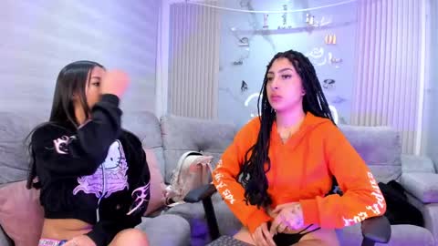 Snapshot of meredith_spencer chatting on January 2025 01:39:02 AM meredith_spencer online show from January 2025 01:39:02 AM