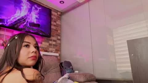 Snapshot of meredith_spencer chatting on October 2025 05:45:01 PM meredith_spencer online show from October 2025 05:45:01 PM