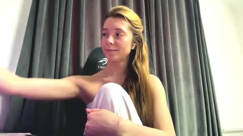 Mary online show from December 2025 08:09:02 AM