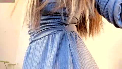 laura 3 i am independent model online show from November 2025 02:57:02 AM