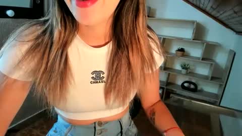 Merlina online show from November 2025 04:53:01 PM