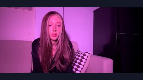 Yelyzaveta online show from February 2026 12:12:01 PM