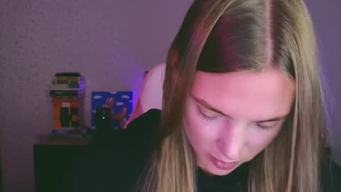 Snapshot of merry_dancers_ chatting on November 2025 04:22:01 PM Susan online show from November 2025 04:22:01 PM