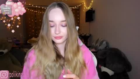 Snapshot of merryl_clark chatting on February 2026 04:11:02 PM Sara online show from February 2026 04:11:02 PM