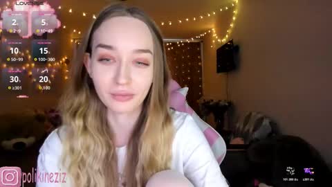 Snapshot of merryl_clark chatting on February 2026 01:50:02 PM Sara online show from February 2026 01:50:02 PM