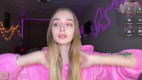 Snapshot of merryl_clark chatting on February 2026 08:18:01 PM Sara online show from February 2026 08:18:01 PM