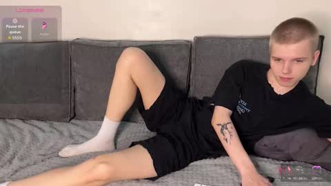 Arthur online show from November 2025 09:54:01 PM