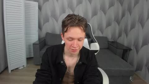MEVERIK OUSHEN online show from April 2026 04:56:02 PM