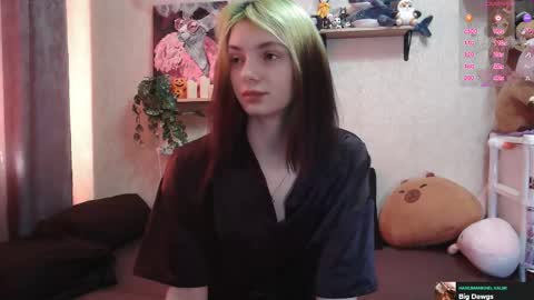 Mavis online show from October 2025 03:18:02 AM