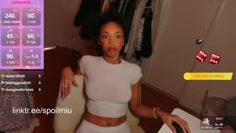 mew2wo online show from October 2025 04:31:02 AM