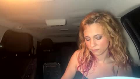 Snapshot of mezzy69 chatting on January 2025 09:39:02 AM mezzy69 online show from January 2025 09:39:02 AM