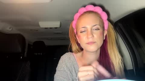 Snapshot of mezzy69 chatting on February 2025 10:01:02 AM mezzy69 online show from February 2025 10:01:02 AM