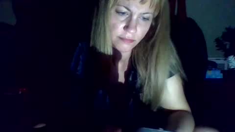 Snapshot of mezzy69 chatting on October 2025 08:40:02 AM mezzy69 online show from October 2025 08:40:02 AM