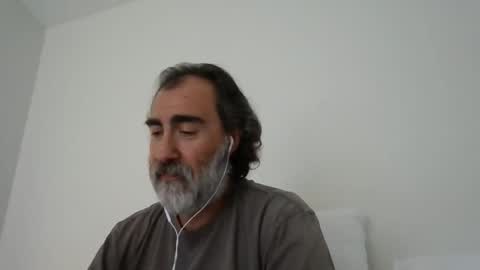 DaddyBear4U online show from May 2026 10:48:01 PM
