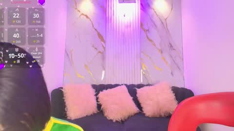 Mhia Kate online show from November 2025 12:08:02 PM