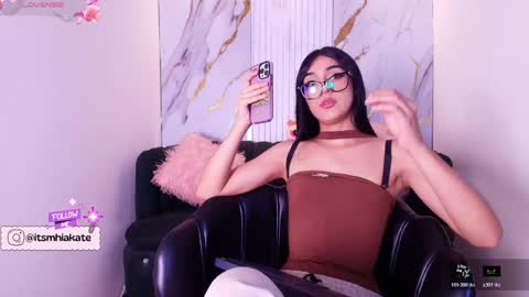 Snapshot of mhia_kate chatting on March 2026 12:11:01 PM Mhia Kate online show from March 2026 12:11:01 PM