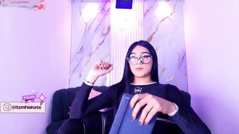 Snapshot of mhia_kate chatting on April 2026 12:10:02 PM Mhia Kate online show from April 2026 12:10:02 PM