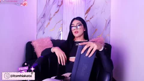 Snapshot of mhia_kate chatting on May 2026 12:13:01 PM Mhia Kate online show from May 2026 12:13:01 PM