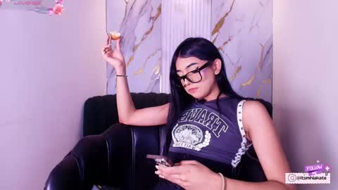Snapshot of mhia_kate chatting on May 2026 12:43:02 PM Mhia Kate online show from May 2026 12:43:02 PM
