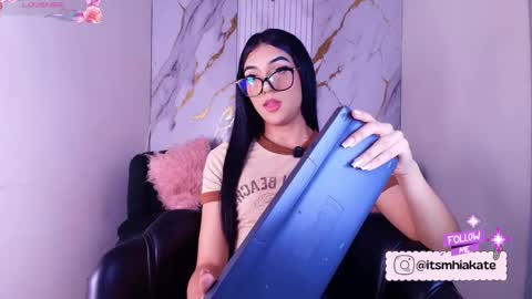 Snapshot of mhia_kate chatting on May 2026 12:34:02 PM Mhia Kate online show from May 2026 12:34:02 PM