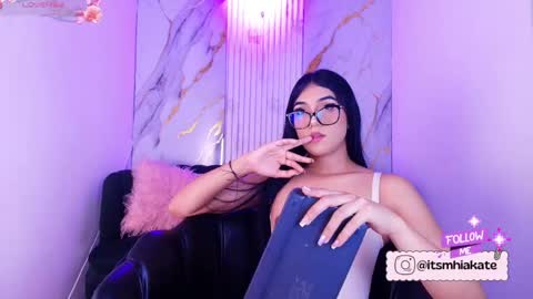Snapshot of mhia_kate chatting on May 2026 12:22:02 PM Mhia Kate online show from May 2026 12:22:02 PM