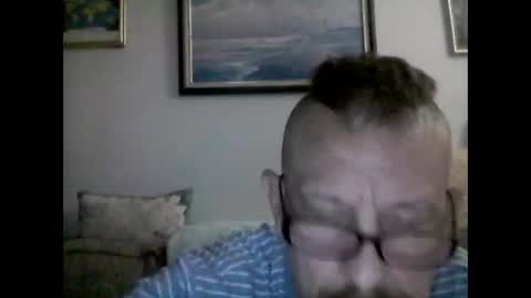 mhitch924 online show from May 2026 01:32:02 AM