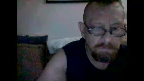 mhitch924 online show from May 2026 01:47:02 AM