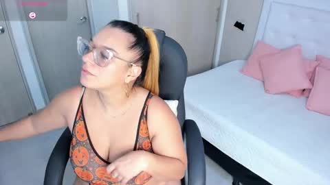 Mhonika online show from October 2025 11:30:01 AM