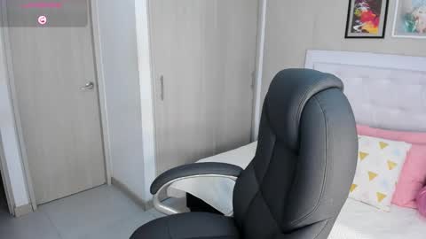 Mhonika online show from October 2025 12:06:02 PM