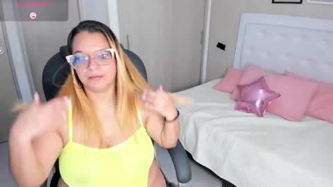 Mhonika online show from November 2025 12:16:01 PM