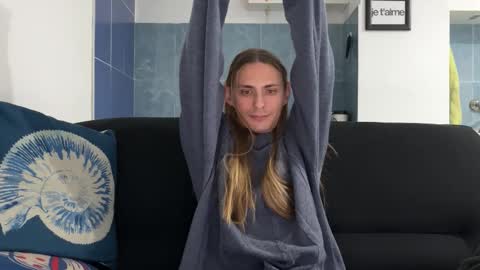 Snapshot of mi_chyort chatting on December 2025 02:47:02 PM Misha online show from December 2025 02:47:02 PM