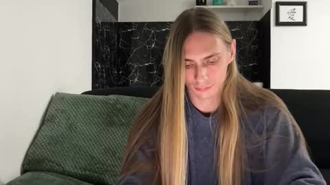 Snapshot of mi_chyort chatting on February 2026 06:06:02 PM Misha online show from February 2026 06:06:02 PM