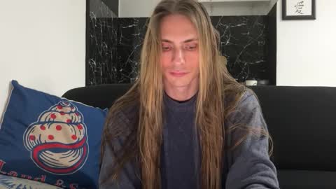 Snapshot of mi_chyort chatting on February 2026 04:54:01 PM Misha online show from February 2026 04:54:01 PM