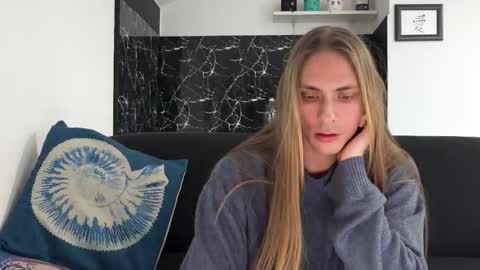 Snapshot of mi_chyort chatting on February 2026 03:39:02 PM Misha online show from February 2026 03:39:02 PM