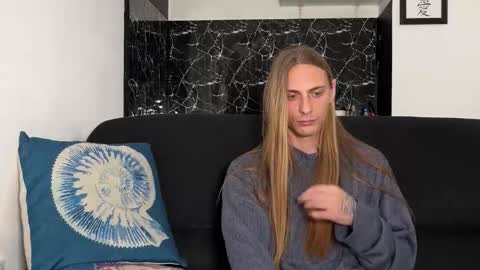 Snapshot of mi_chyort chatting on February 2026 05:20:01 PM Misha online show from February 2026 05:20:01 PM