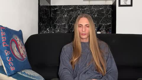 Snapshot of mi_chyort chatting on February 2026 03:53:02 PM Misha online show from February 2026 03:53:02 PM