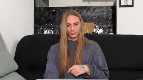 Snapshot of mi_chyort chatting on February 2026 05:35:02 PM Misha online show from February 2026 05:35:02 PM