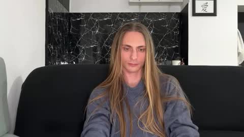 Snapshot of mi_chyort chatting on February 2026 07:01:01 PM Misha online show from February 2026 07:01:01 PM