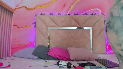 mia__blaze_ online show from January 2026 03:01:01 AM