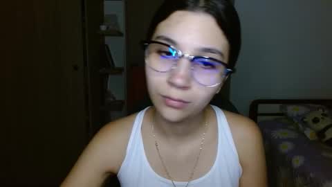 Mia online show from January 2026 11:19:02 PM