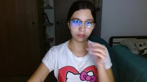 Mia online show from February 2026 03:38:02 AM