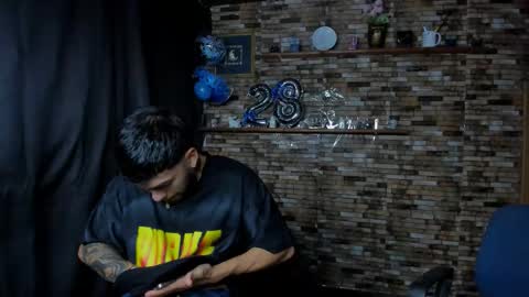 Snapshot of mia_and_vincentt chatting on September 2025 03:28:02 AM Mia and vincentt model indepent online show from September 2025 03:28:02 AM