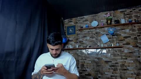 Snapshot of mia_and_vincentt chatting on October 2025 03:29:02 AM Mia and vincentt model indepent online show from October 2025 03:29:02 AM