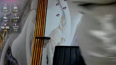 Mia online show from February 2026 12:04:01 PM