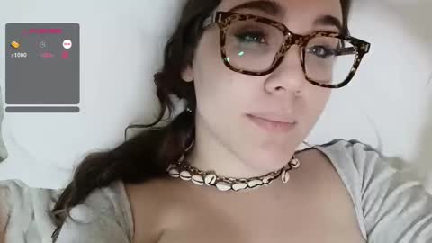 Snapshot of mia_boone chatting on March 2025 03:51:02 PM mia_boone online show from March 2025 03:51:02 PM