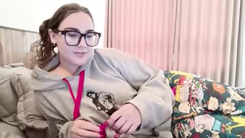 Snapshot of mia_boone chatting on December 2025 02:16:01 AM mia_boone online show from December 2025 02:16:01 AM