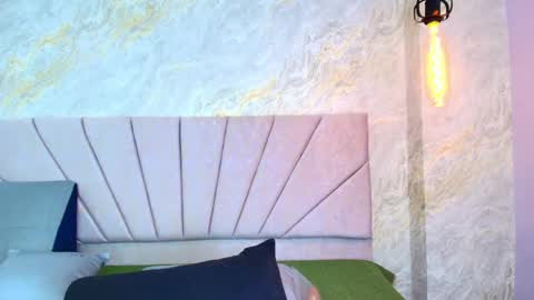 Mia  online show from May 2026 12:03:02 PM